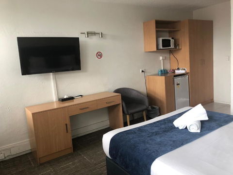 Parkdale Motor Inn - ACT Tourism 3