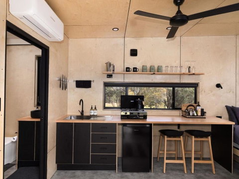 Patrick The Tiny Cabin In Chittering - ACT Tourism 3