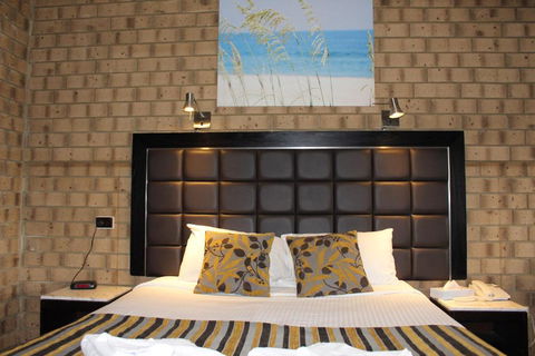 Pavlos Motel - ACT Tourism 0