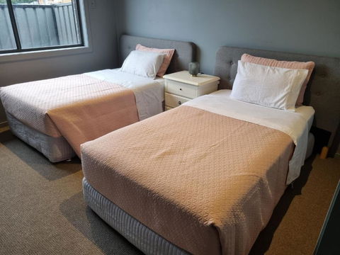 Peaceful 3 Bedroom House In Melton Vic - ACT Tourism 2