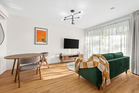 Peppertree Apartments - ACT Tourism 0