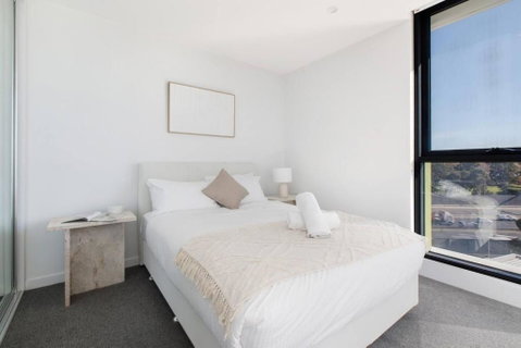 Perched On Parkville - A Minimalist Retreat With Pool - ACT Tourism 1