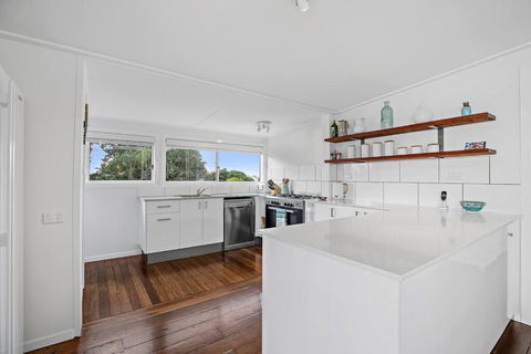 Pipe Dream - River Frontage With Amazing Views - ACT Tourism 2