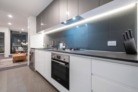 Pleasant &bright 2br2ba Apt Footscray Pool - ACT Tourism 3