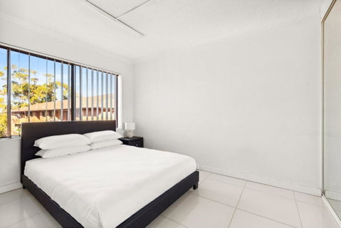 Polished 2-Bed Unit In The Heart Of Parramatta - ACT Tourism 3