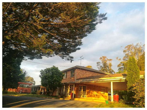 Poplars Inn Mittagong - ACT Tourism 0