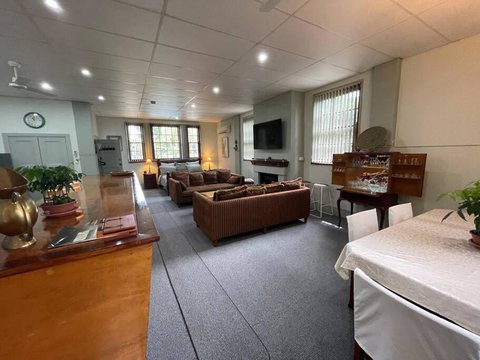 Post Office Boutique Accommodation - ACT Tourism 3