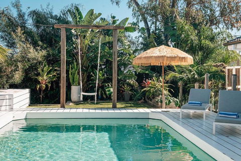 Prime Location With Pool - Walk To Coolum Beach - ACT Tourism 0