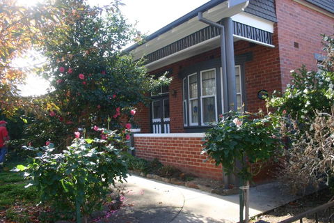 Primrose Cottage - ACT Tourism 1
