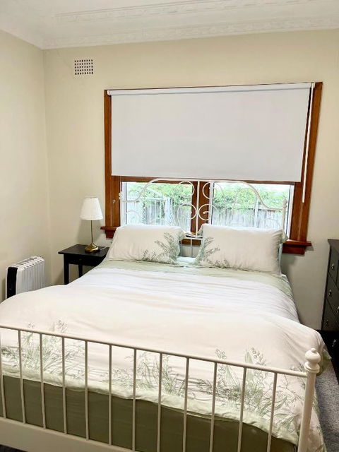 Private Bath Ensuite Room Eastwood/MQ Uni Park - ACT Tourism 2