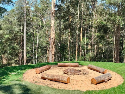 Private Bush & Beach Retreat - ACT Tourism 1