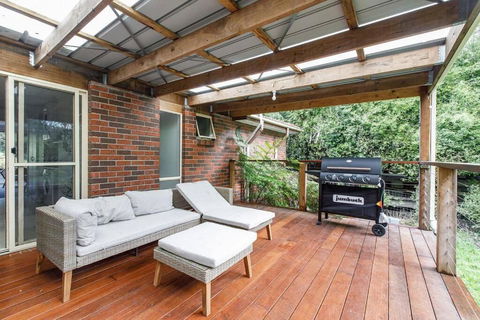 Private Holiday Home With Rain Forest Creek View - ACT Tourism 0