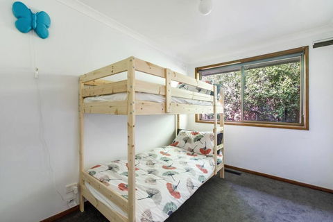 Private Holiday Home With Rain Forest Creek View - ACT Tourism 2