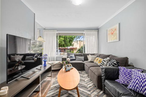 Private Pool Retreat In Watson - ACT Tourism 2