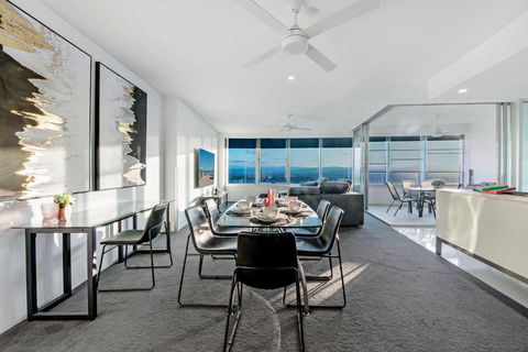 Q Tower At Surfers Paradise - From Level 3 - Private & Self Contained Apartments - ACT Tourism 3