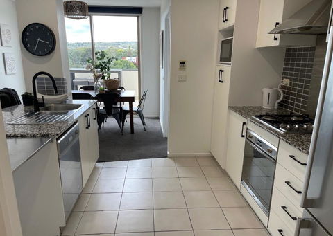 Qbn Cracker: 2BR, 2BA, 2 Secure B/ Ment Car Parks - ACT Tourism 3