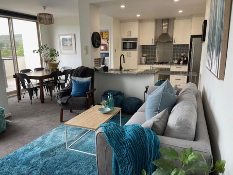 Qbn Cracker: 2BR, 2BA, 2 Secure B/ Ment Car Parks - ACT Tourism 1