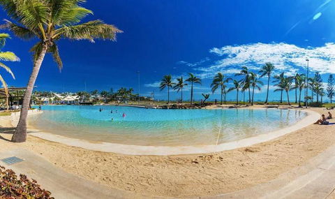 QCWA Cheerful Cottage - Airlie Beach - ACT Tourism 3
