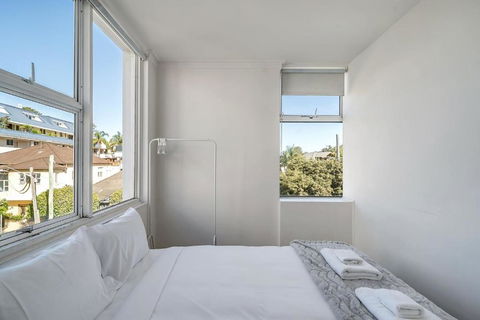 Quaint 1BD On The Doorstep Of Manly Beach - ACT Tourism 3