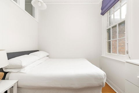 Quaint 3-Bed Heritage Home In The Heart Of Sydney - ACT Tourism 3