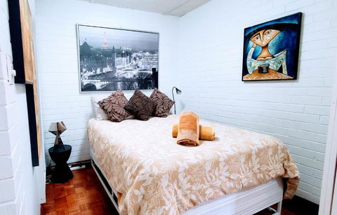 Quaint & Tranquil Subiaco 1 Bedroom Apartment - ACT Tourism 0