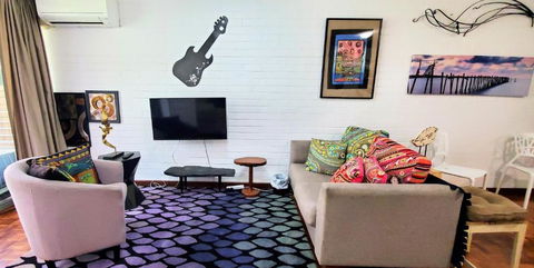 Quaint & Tranquil Subiaco 1 Bedroom Apartment - ACT Tourism 3