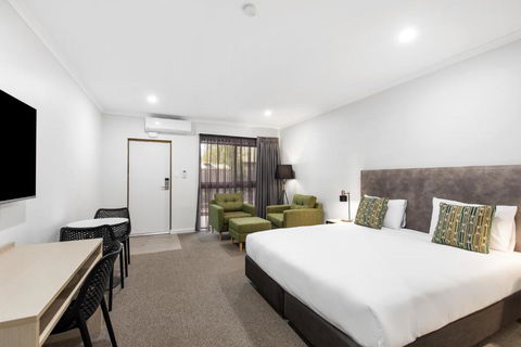 Presidential Motel - ACT Tourism 1