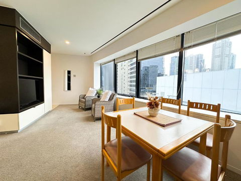 QV Central Oasis Contemporary City Getaway - ACT Tourism 2
