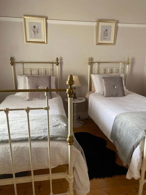R&R Blue Diamond Luxury Cottage Maryborough, Vic - ACT Tourism 2