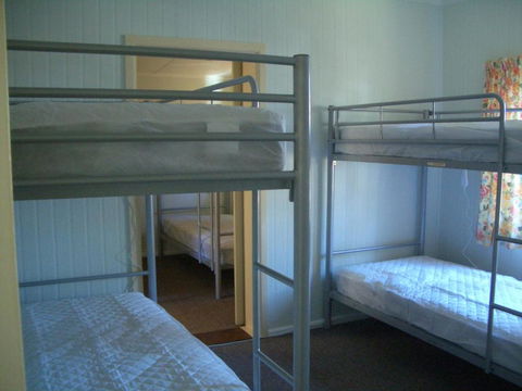 Rainbow Pines Tourist Caravan Park - ACT Tourism 1