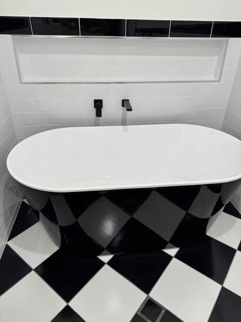Rare Broulee Beachfront House - ACT Tourism 2