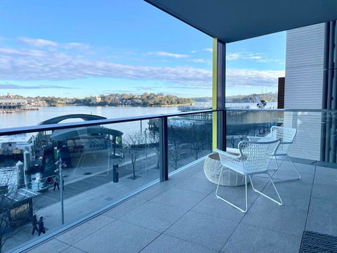 RARE Luxury Waterfront Living - ACT Tourism 1