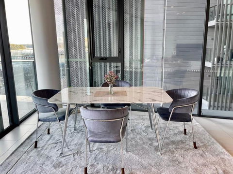 RARE Luxury Waterfront Living - ACT Tourism 3