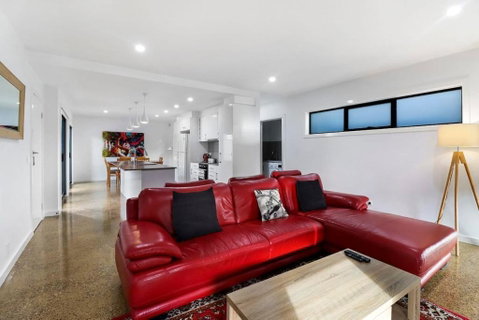 Raven West House I Corporate Or Holiday - ACT Tourism 2