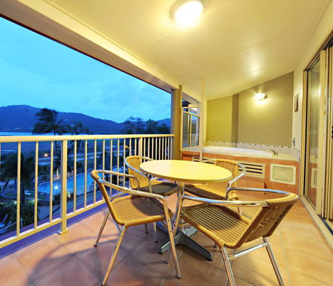 At Boathaven Bay Holiday Apartments - ACT Tourism 3