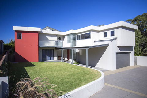 Atlantas, Mollymook Beach - ACT Tourism 1