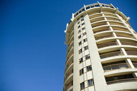 Atlantic Tower Motor Inn - ACT Tourism 0