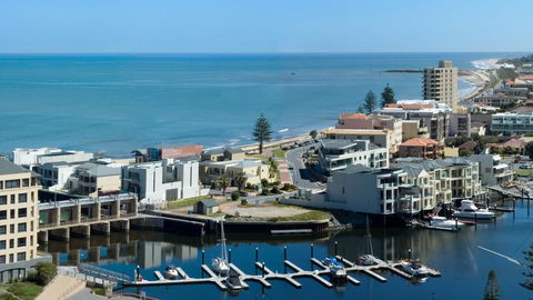 Atlantic Tower Motor Inn - ACT Tourism 2