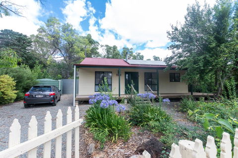 Auburn Hideaway Clare Valley - ACT Tourism 0
