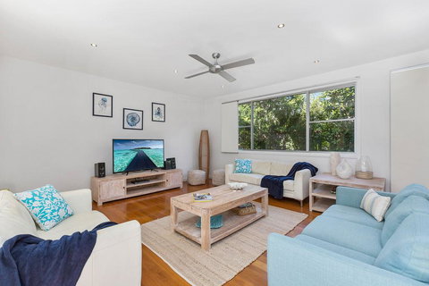 Augusta House - ACT Tourism 1