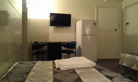 Avalon Motel - ACT Tourism 3