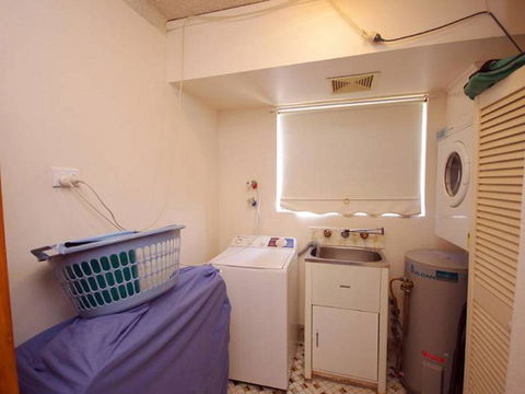 Avilla Court 2 - ACT Tourism 3