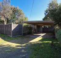 Back Beach Hideaway - ACT Tourism