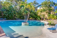 Baden 74 - Rainbow Shores Top Floor Air conditioned Unit Walk To Beach