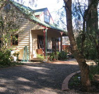 Ballarat cottages incorporating yarrowee cottage and Admirals cottage - ACT Tourism