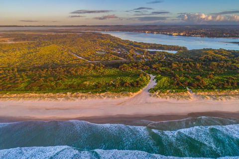 Ballina Beach Village - ACT Tourism 1