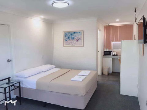 Bananatown Motel - ACT Tourism 1