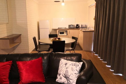 Bandicoot Retreat - ACT Tourism 1