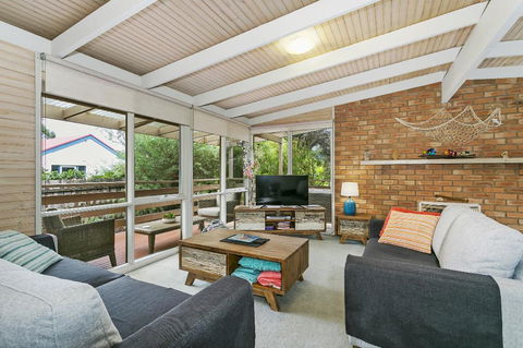 Banksia On The Bay - ACT Tourism 2