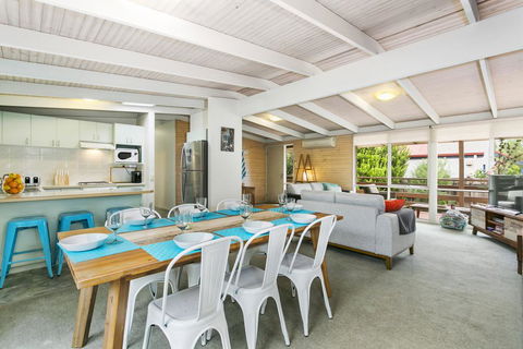 Banksia On The Bay - ACT Tourism 0